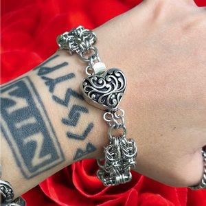Maille stainless steel heart clasp bracelet . Handmade link chain